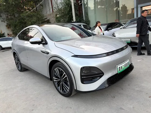 Xpeng G6 — Фото автомобиля 3