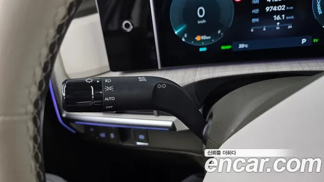 Hyundai Santa Fe MX5 — Фото автомобиля 27