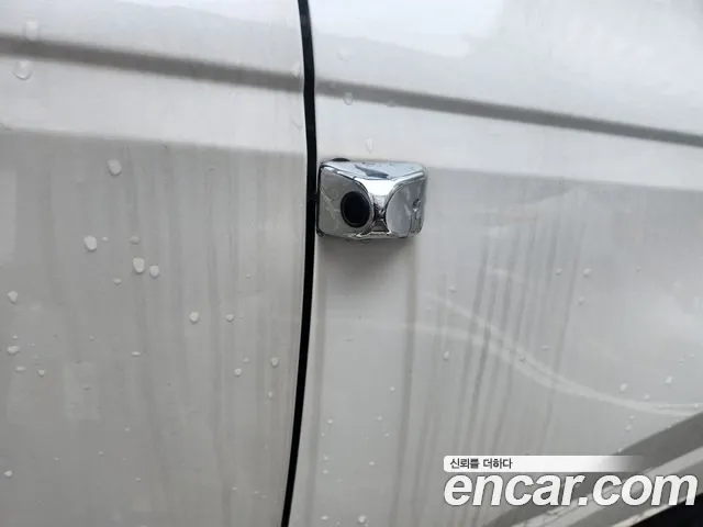 Kia Carnival Generation 4 — Фото автомобиля 17