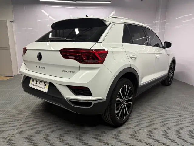 Volkswagen T-Roc — Фото автомобиля 18