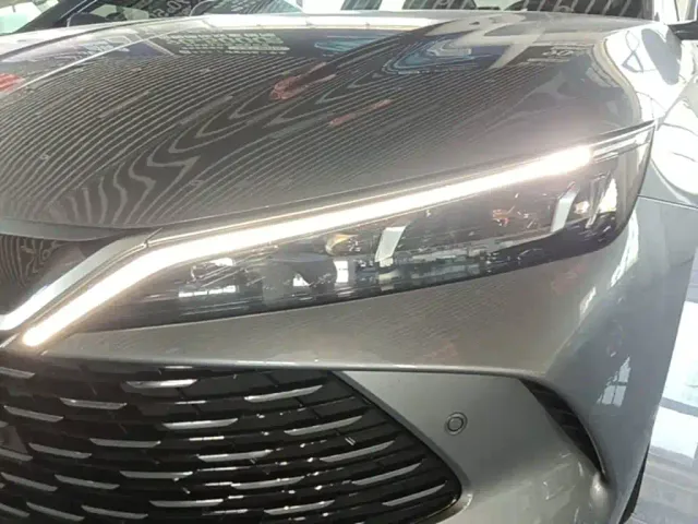 BYD Qin L — Фото автомобиля 23