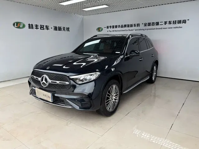 Фотография автомобиля — Mercedes-Benz GLC-Class