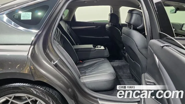 Genesis G80 Бензин 2.5 турбо AWD — Фото автомобиля 12