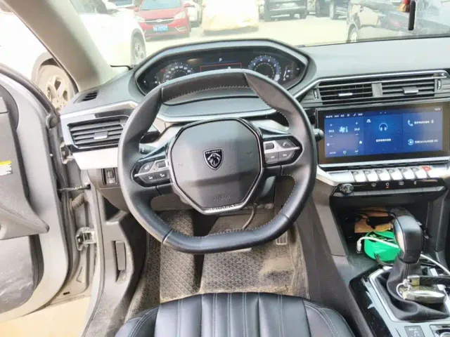 Peugeot 408 — Фото автомобиля 11