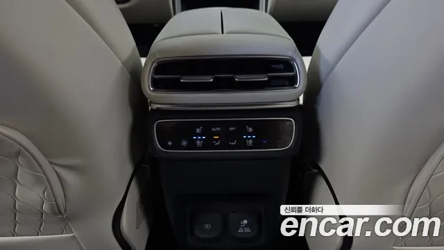 Genesis GV80 — Фото автомобиля 25