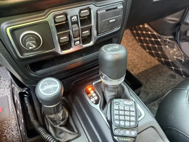 Jeep Wrangler — Фото автомобиля 23