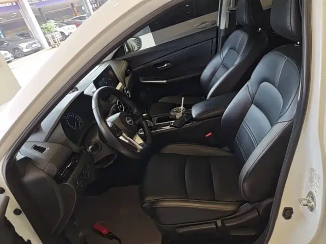 Nissan Sylphy — Фото автомобиля 14