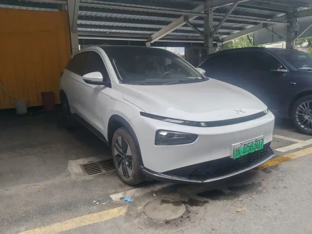 Xpeng G3 — Фото автомобиля 3