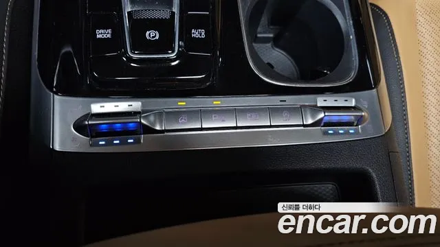 Kia Carnival Generation 4 — Фото автомобиля 16