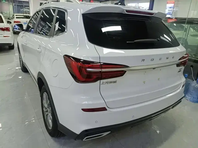 Roewe RX5 — Фото автомобиля 4