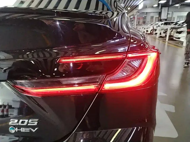 Toyota Camry — Фото автомобиля 7
