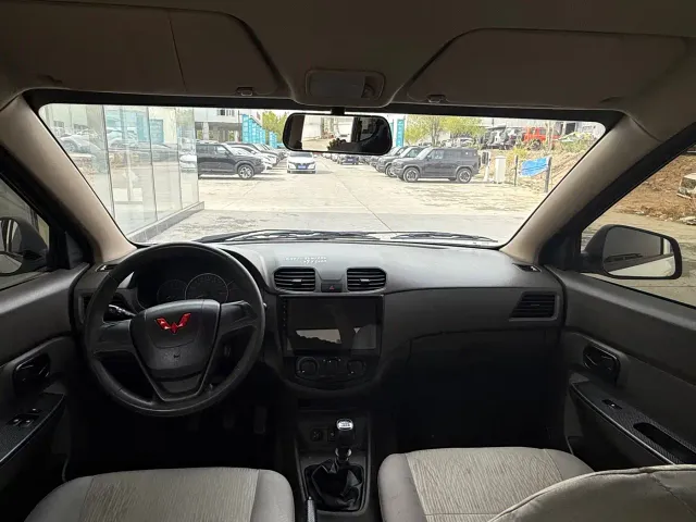 Wuling Hongguang — Фото автомобиля 5