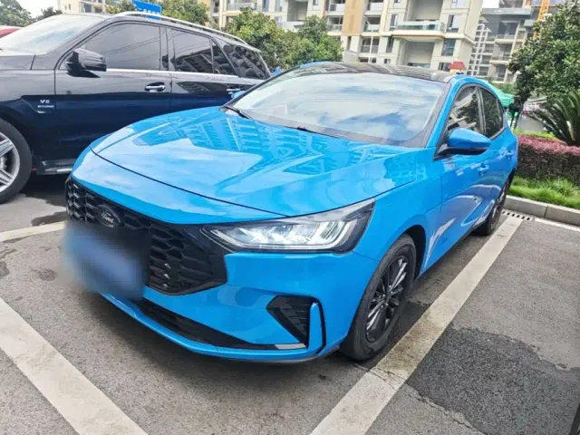 Фотография автомобиля — Ford Focus