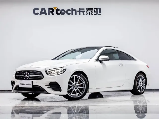Фотография автомобиля — Mercedes-Benz E-Class