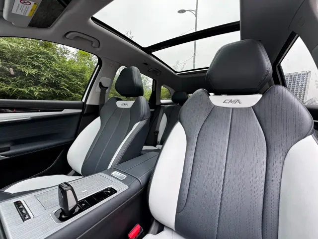 Geely Boyue L — Фото автомобиля 8