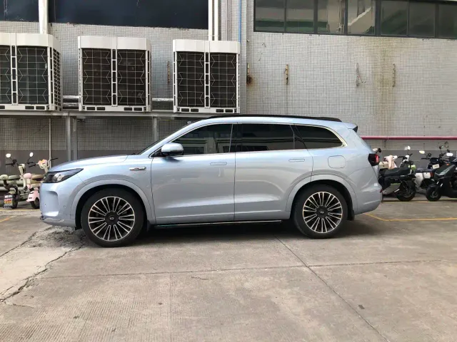 Aito M7 — Фото автомобиля 6