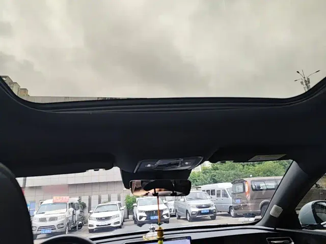 BYD Qin L — Фото автомобиля 17