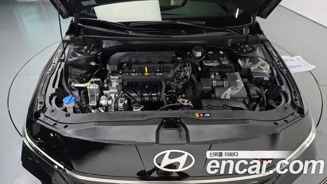 Hyundai Avante — Фото автомобиля 9