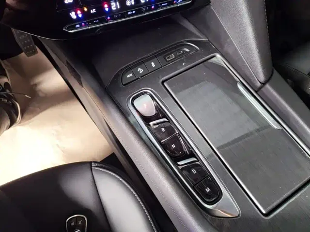 Buick Enclave — Фото автомобиля 13