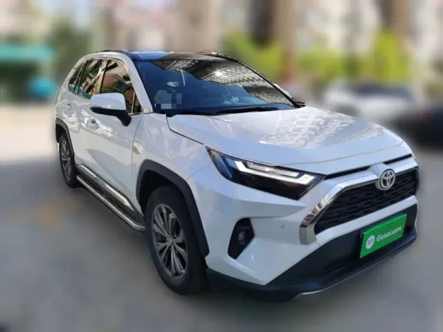 Toyota RAV4 — Фото автомобиля 23