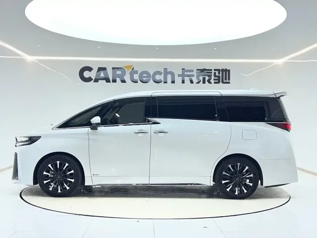 Toyota Vellfire — Фото автомобиля 7