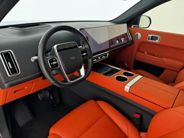 Li Auto L7 — Фото автомобиля 5