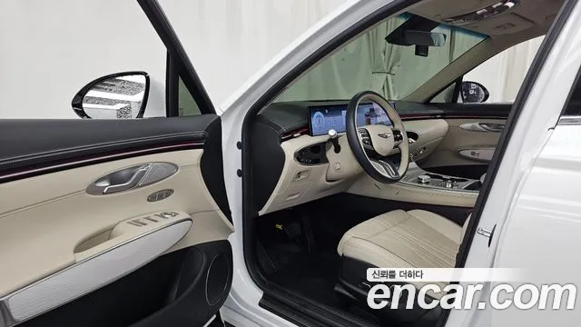 Genesis GV70 2.5T Бензин 2WD — Фото автомобиля 9