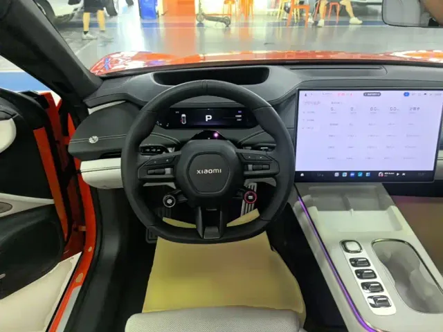 Xiaomi SU7 — Фото автомобиля 10
