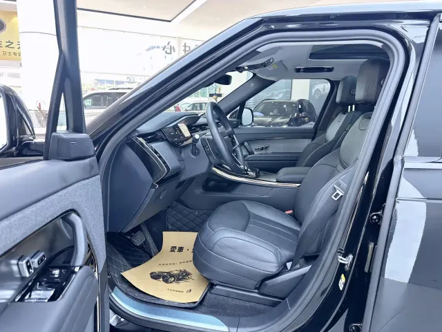 Land Rover Range Rover Sport — Фото автомобиля 16