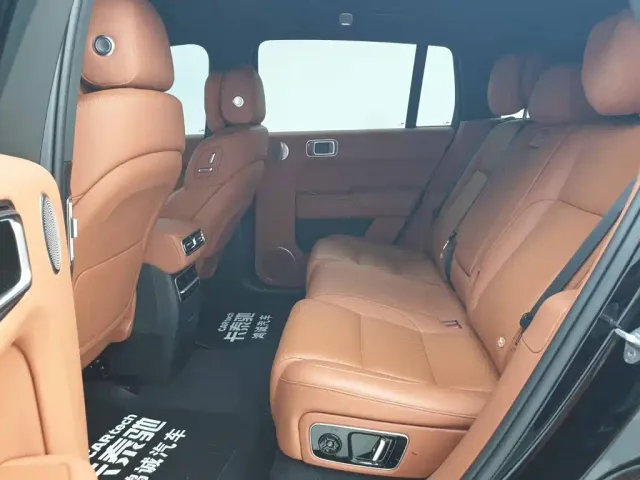 Li Auto L7 — Фото автомобиля 17