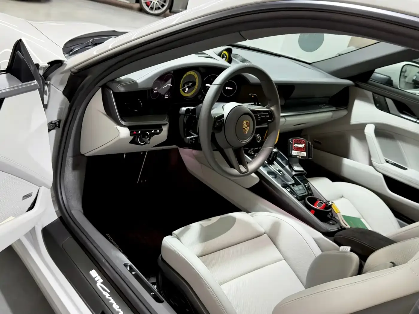 Porsche Porsche 911 2023 Carrera 3.0T — Фото автомобиля 10