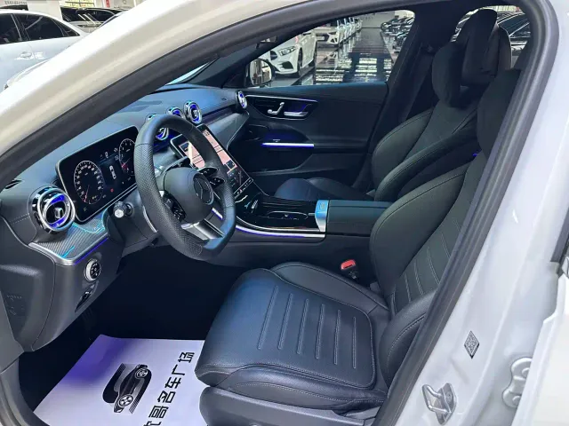 Mercedes-Benz C-Class — Фото автомобиля 4