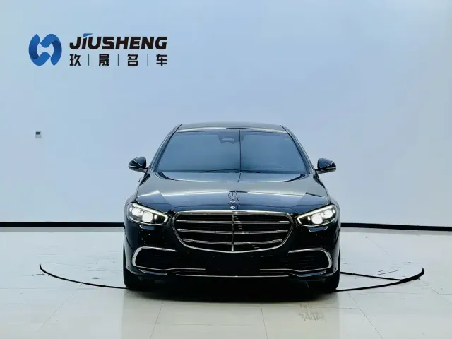 Mercedes-Benz S-Class — Фото автомобиля 2