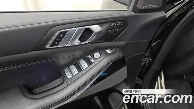 BMW X7 G07 — Фото автомобиля 29