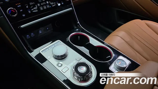 Genesis GV80 — Фото автомобиля 12