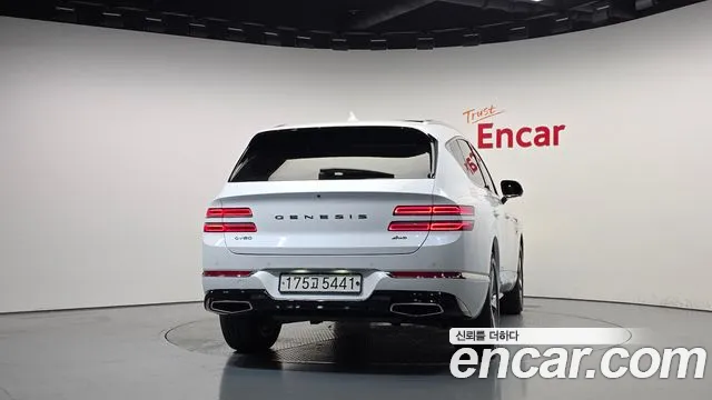 Genesis GV80 — Фото автомобиля 4