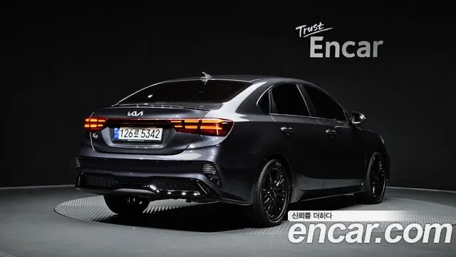 Фотография автомобиля — Kia K3 Generation 2