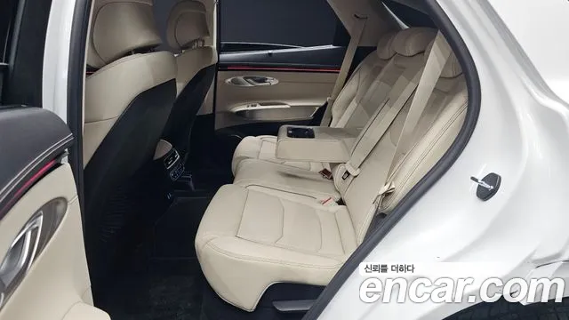 Genesis GV70 — Фото автомобиля 29
