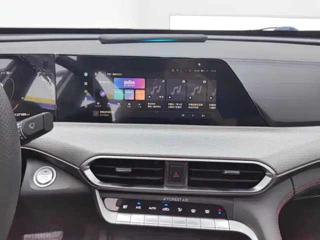 Changan UNI-T — Фото автомобиля 13