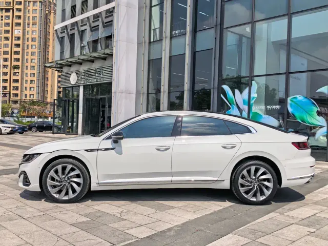 Volkswagen CC — Фото автомобиля 3