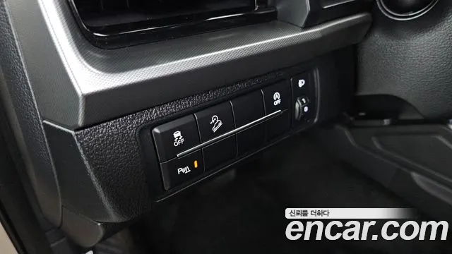 KG_Mobility_Ssangyong Rexton Новый Rexton Sport Khan Дизель 2.2 4WD — Фото автомобиля 16