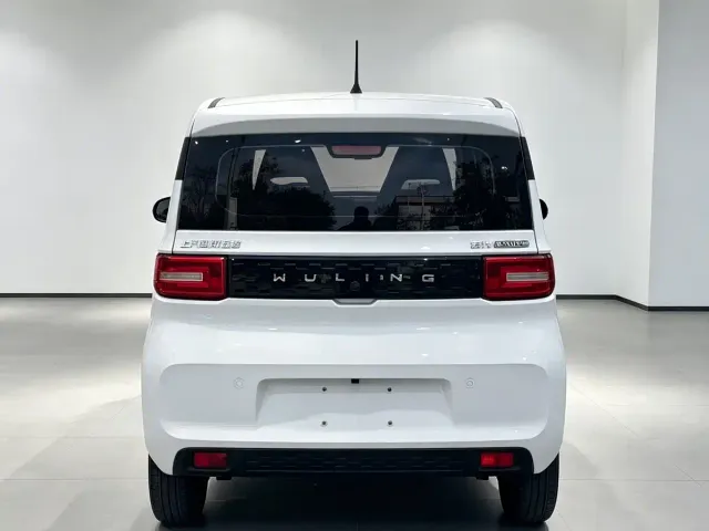 Wuling Hongguang Mini EV — Фото автомобиля 8