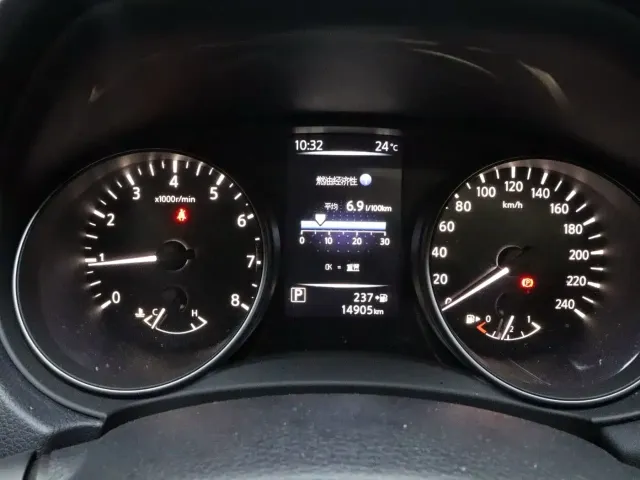 Nissan X-Trail — Фото автомобиля 13