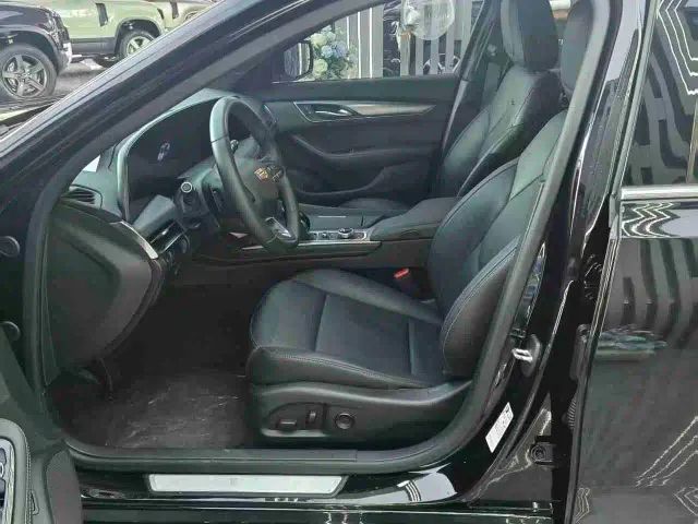 Cadillac CT5 — Фото автомобиля 7