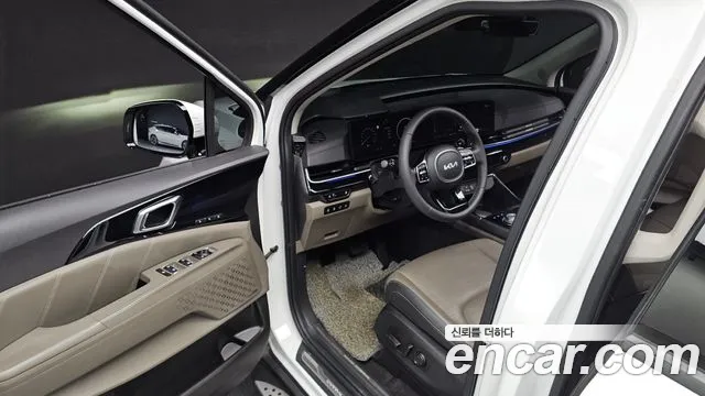 Kia Carnival Generation 4 — Фото автомобиля 16
