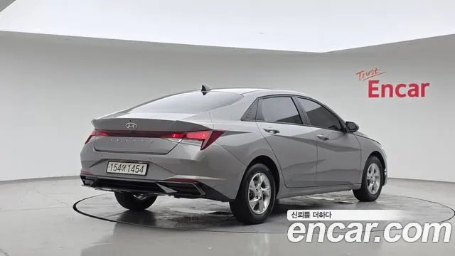 Hyundai AVANTE Avante (CN7) — Фото автомобиля 2