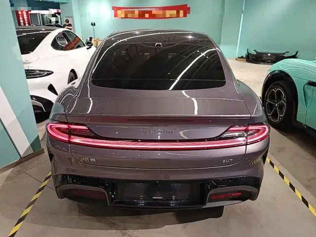 Xiaomi SU7 — Фото автомобиля 5