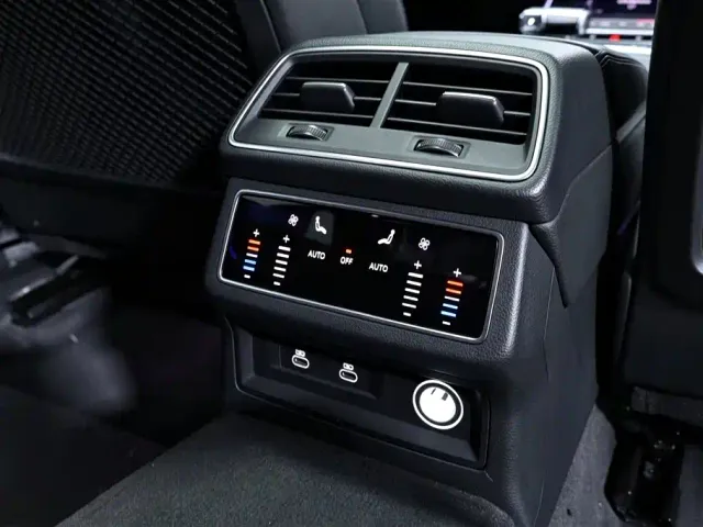 Audi A6L — Фото автомобиля 14