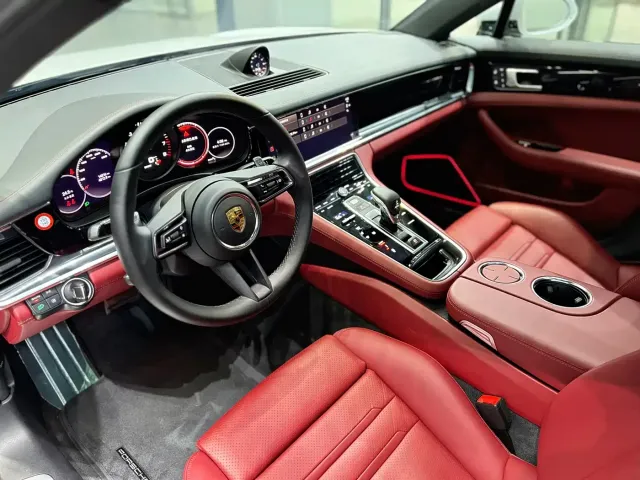 Porsche Panamera — Фото автомобиля 11