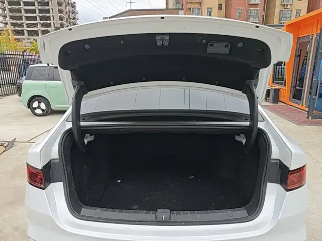 BYD Qin PLUS — Фото автомобиля 18